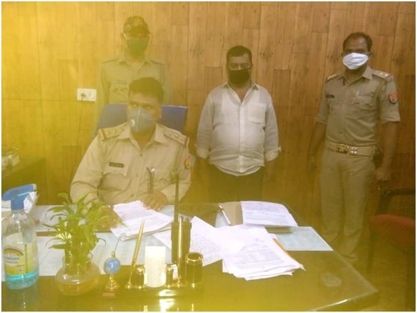मण्डुवाडीह पुलिस द्वारा अनैतिक देह व्यापार निवारण अधिनियम में वांछित अभियुक्त को गिरफ्तार किया गया, varanasi news in hindi, वाराणसी न्यूज़