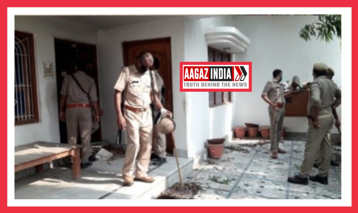 गैंगेस्टर एक्ट में निरुद्ध अभियुक्त की घर कुर्की
, varanasi news in hindi, वाराणसी न्यूज़